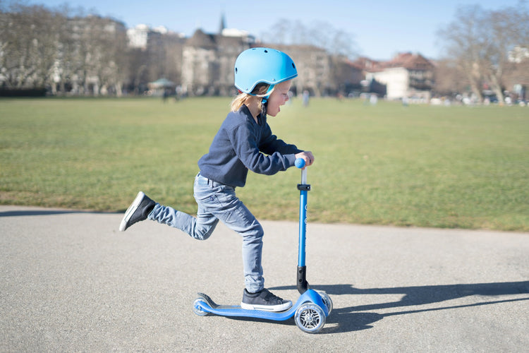 Globber PRIMO Foldable Scooter with Lights - Navy Blue | LED Wheels, Adjustable T-Bar for Kids